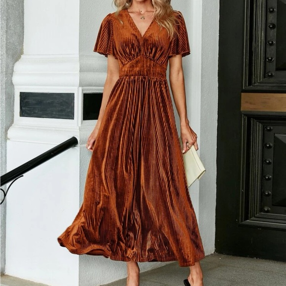 Luxe burnt orange velvet V neck butterfly sleeve dress LAST FEW - Picture 3 of 16